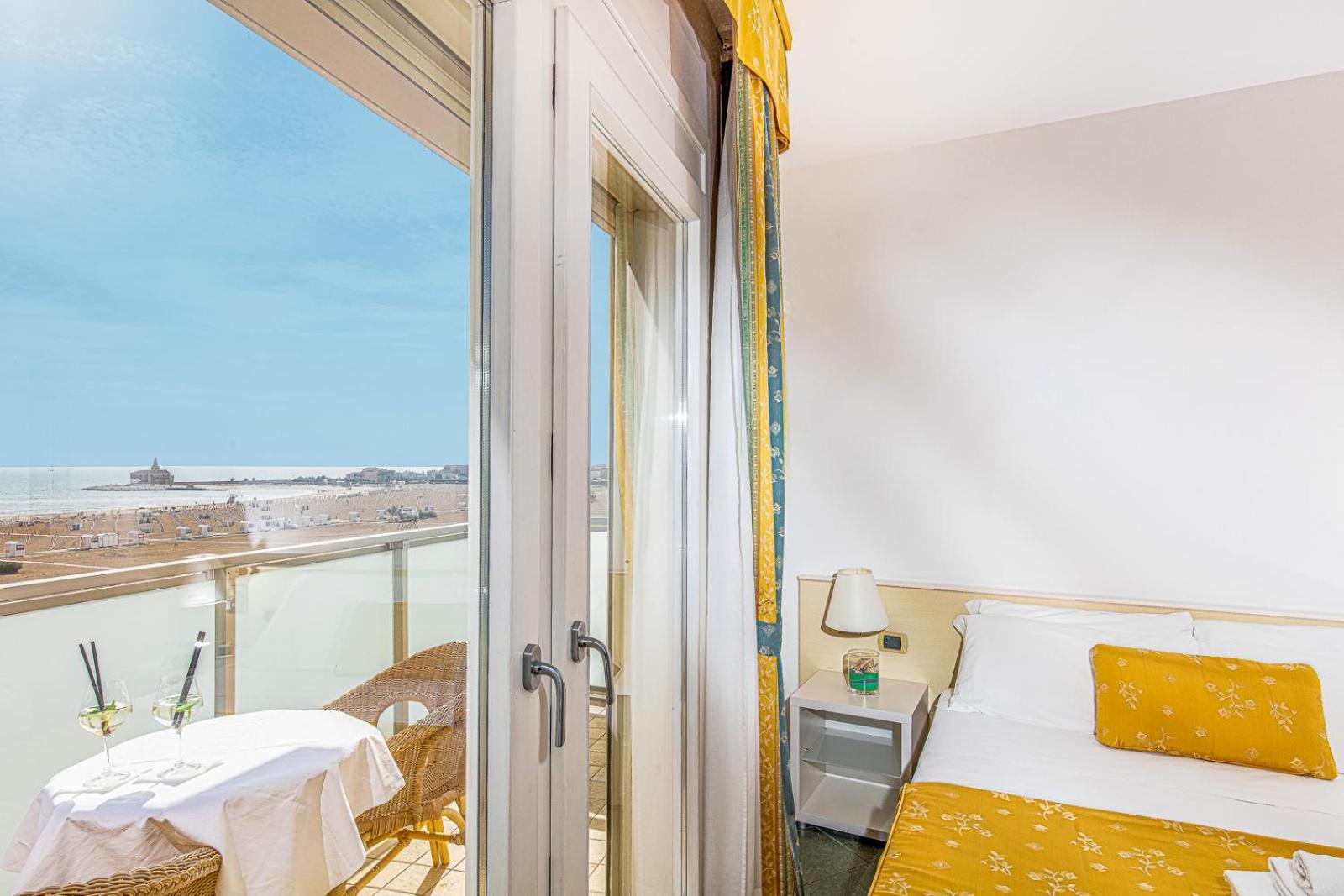Hotel Karinzia Caorle Dış mekan fotoğraf