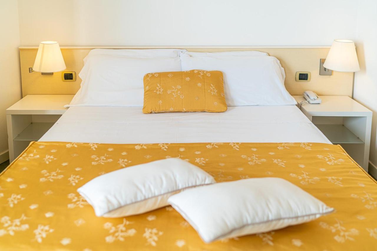 Hotel Karinzia Caorle Dış mekan fotoğraf
