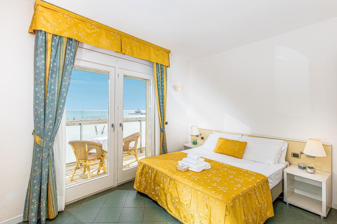 Hotel Karinzia Caorle Dış mekan fotoğraf