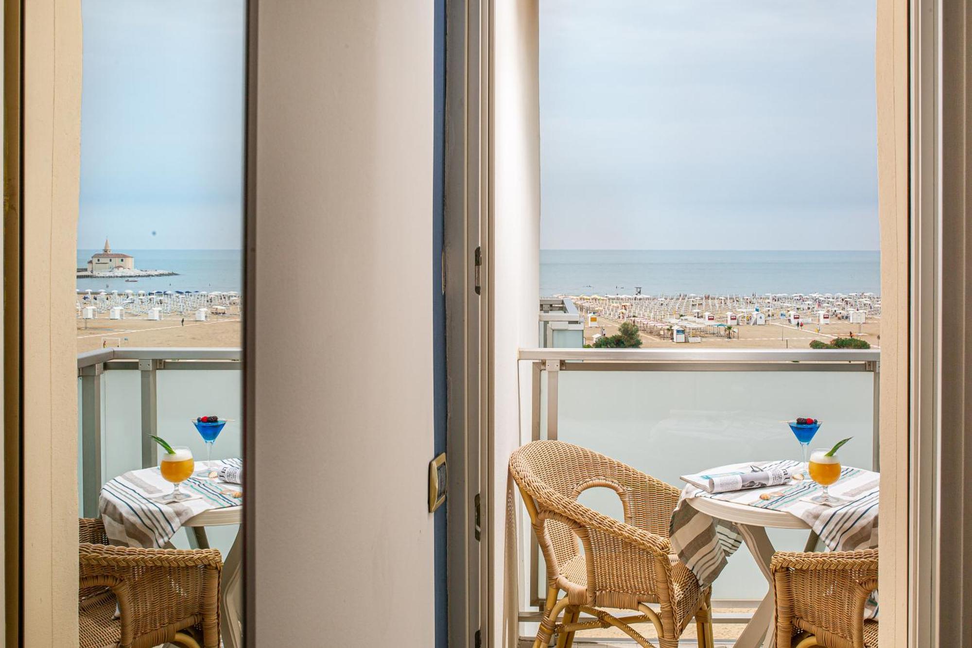Hotel Karinzia Caorle Dış mekan fotoğraf