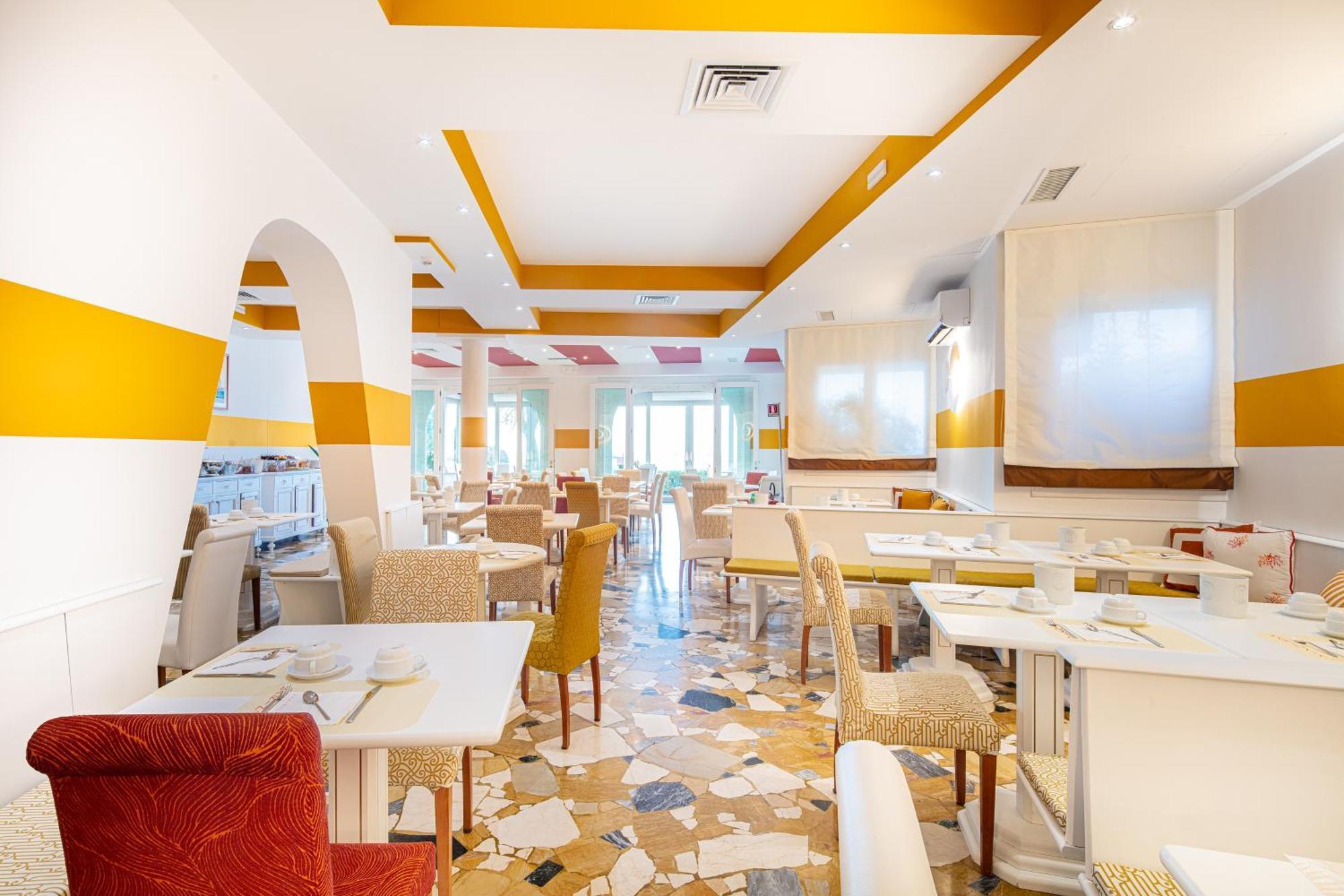 Hotel Karinzia Caorle Dış mekan fotoğraf